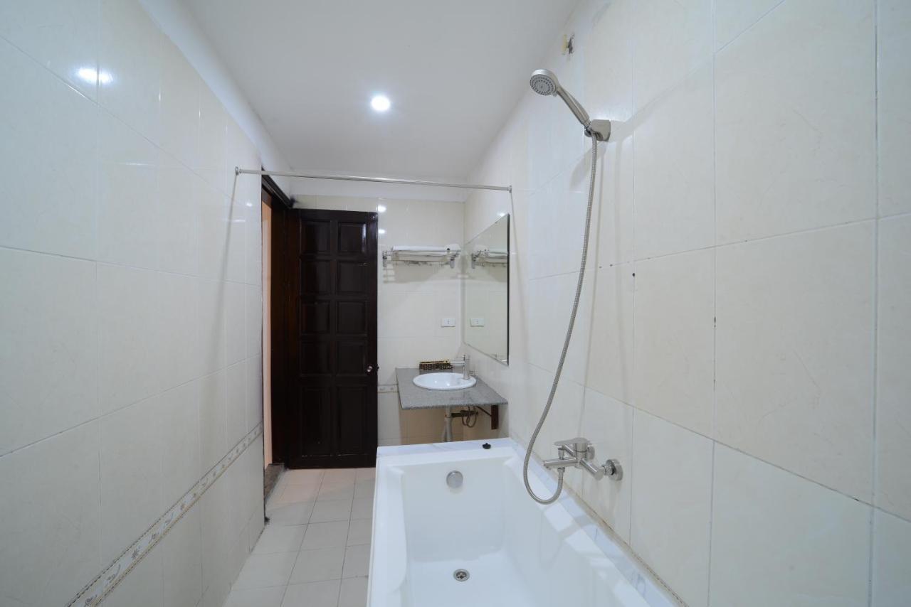 Hoang Cuong Hotel Hanoi Exterior foto